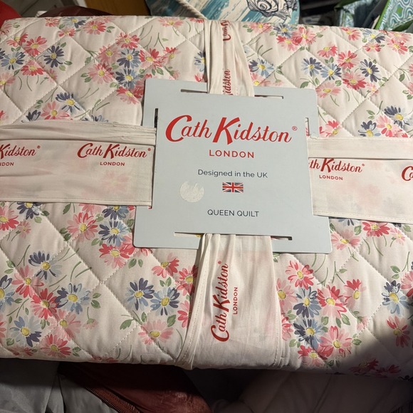Cath Kidston Other - Cath Kidston Queen Quilt, Daisy Bouquet - Pink, 100% Cotton Percale, Floral